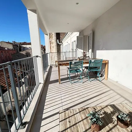 Appartement Beautiful 3 Bedrooms In *