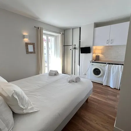 Beautiful 3 Bedrooms In Appartement Cannes