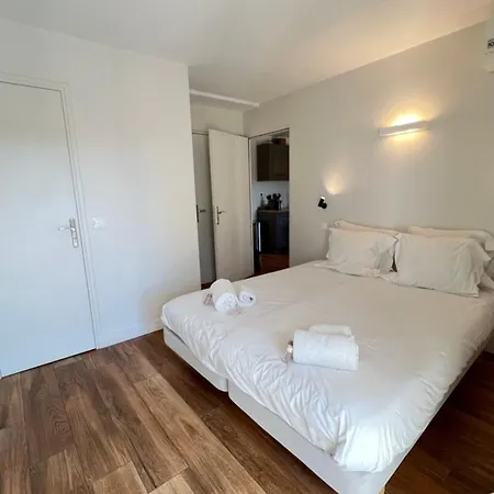 Lägenhet Beautiful 3 Bedrooms In