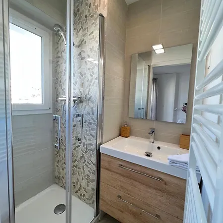 Appartement Beautiful 3 Bedrooms In *